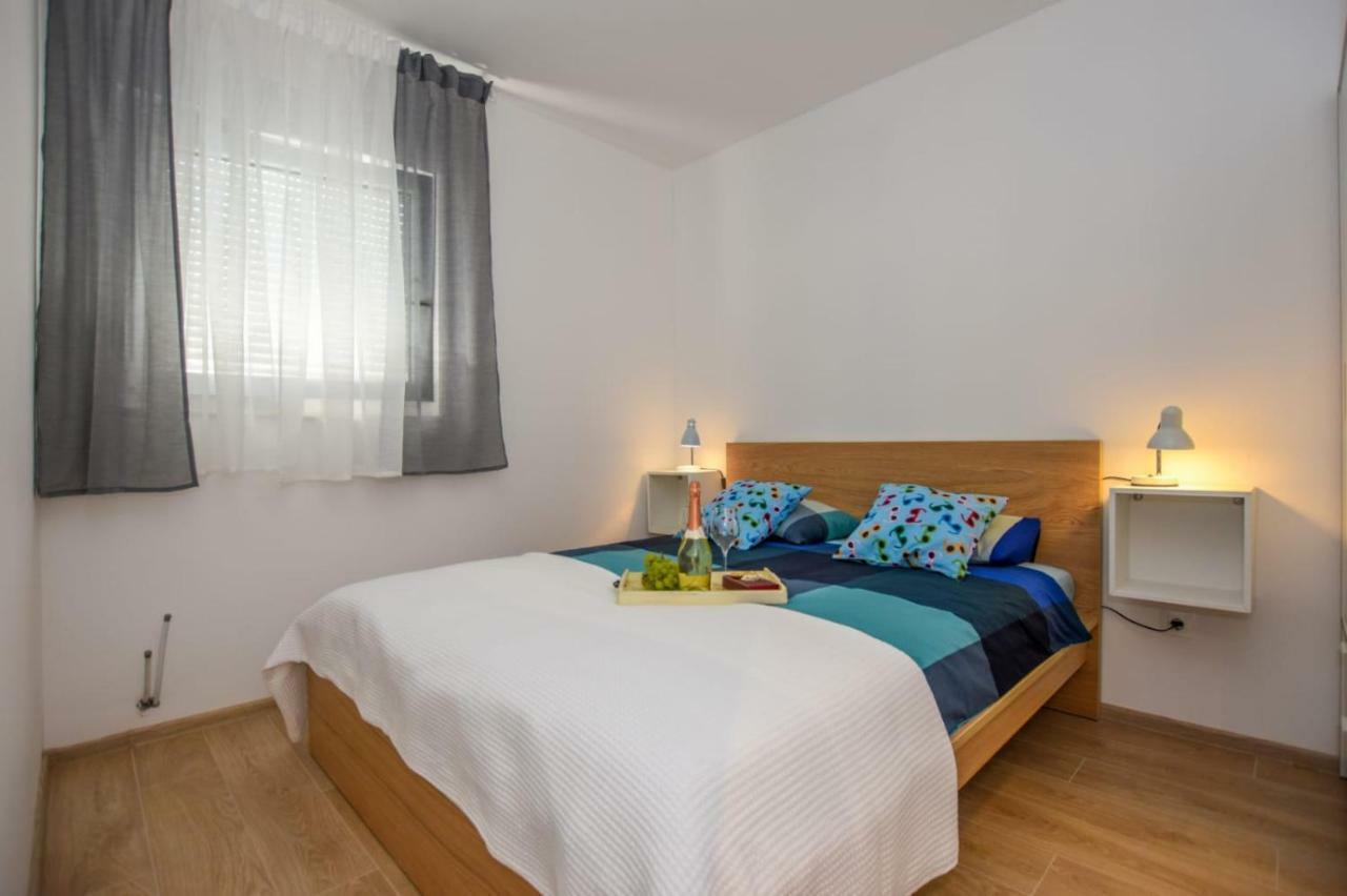 Apartments Milena 8 Mandre Exterior foto